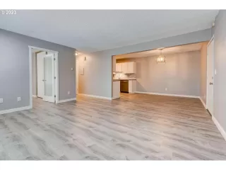 Photo #4: 23044266 Listing 
