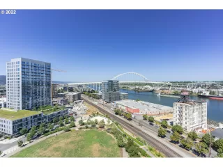 Photo #3: 23044315 Listing