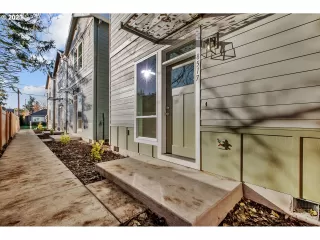 Photo #1: 23046005 Listing 