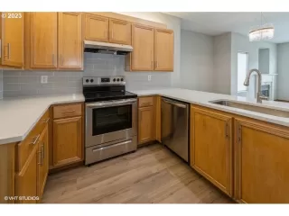 Photo #1: 23046729 Listing