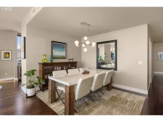 Photo #2: 23046878 Listing