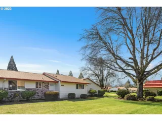 Photo #1: 23048360 Listing 