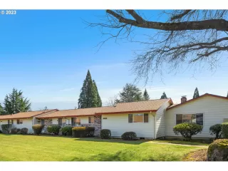 Photo #2: 23048360 Listing 