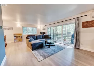 Photo #1: 23048692 Listing 