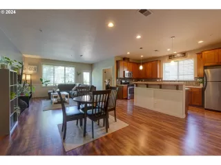 Photo #1: 230511463 Listing