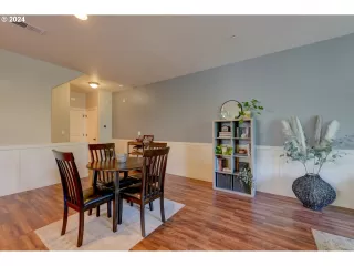 Photo #3: 230511463 Listing