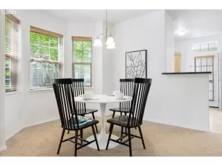 Photo #3: 23051736 Listing