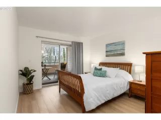 Photo #2: 23051770 Listing