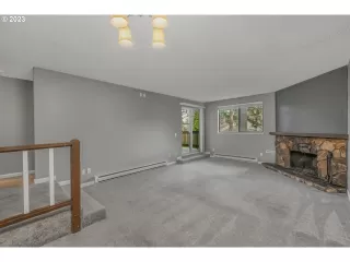 Photo #3: 23052225 Listing