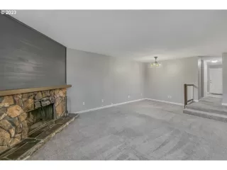 Photo #4: 23052225 Listing