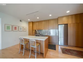 Photo #1: 23052475 Listing