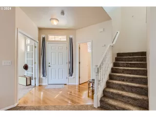 Photo #5: 23053633 Listing