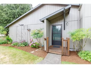 Photo #2: 23054950 Listing