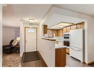 Photo #5: 23055666 Listing 