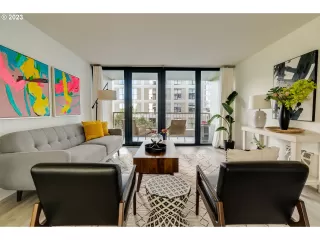 Photo #2: 23056193 Listing
