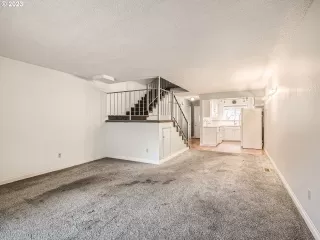 Photo #3: 23056841 Listing