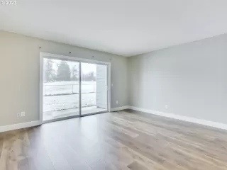 Photo #1: 23058668 Listing