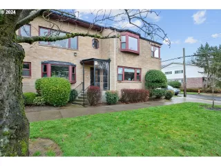 Photo #1: 23059407 Listing