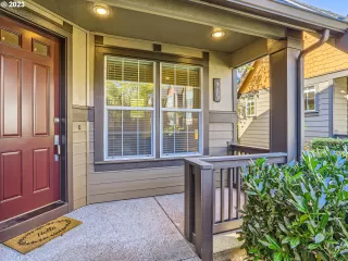 Photo #2: 23060656 Listing