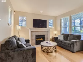 Photo #3: 23060656 Listing