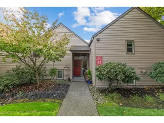 Photo #2: 23061632 Listing