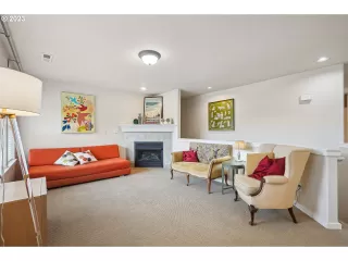 Photo #5: 23062532 Listing 