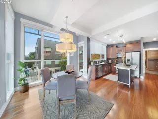 Photo #6: 23064092 Listing 