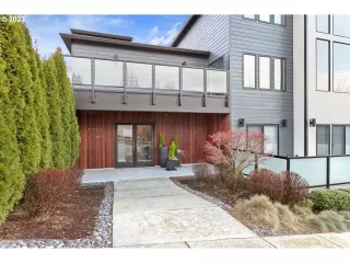 Photo #1: 23064243 Listing