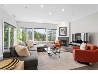 Photo #3: 23064243 Listing