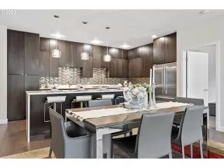 Photo #6: 23064243 Listing