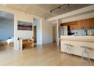 Photo #4: 23064353 Listing 