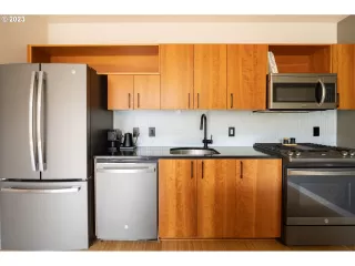 Photo #5: 23064353 Listing 