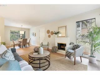 Photo #5: 23064846 Listing