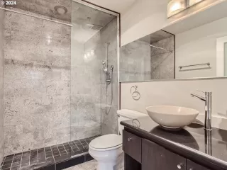 Photo #6: 23065345 Listing