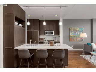 Photo #2: 23066849 Listing 