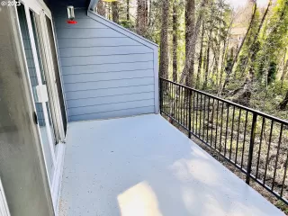 Photo #2: 23068401 Listing