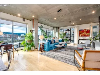 Photo #1: 23069375 Listing 