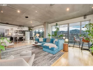 Photo #4: 23069375 Listing 