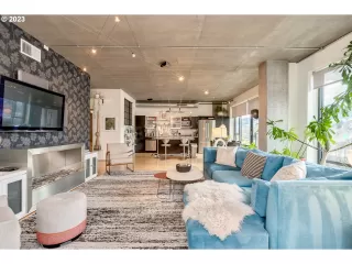 Photo #6: 23069375 Listing 