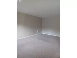 Photo #3: 23070545 Listing 