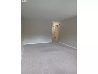 Photo #4: 23070545 Listing 