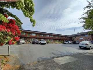 Photo #5: 23070545 Listing 