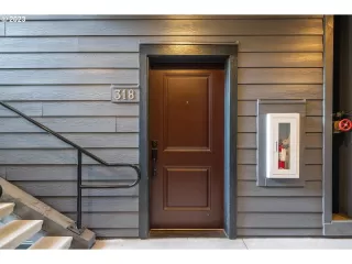 Photo #4: 23070595 Listing 