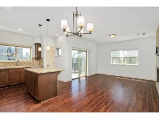 Photo #6: 23070595 Listing 