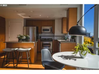 Photo #6: 23072436 Listing 