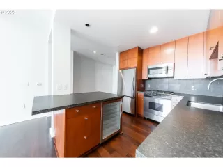 Photo #3: 23073086 Listing 