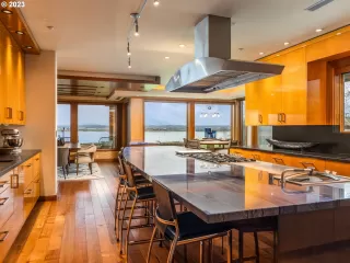 Photo #5: 23073222 Listing 