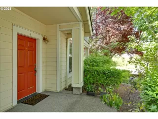 Photo #2: 23073542 Listing