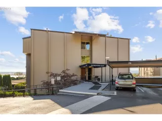 Photo #3: 23073736 Listing 