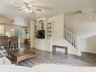 Photo #3: 23074047 Listing 